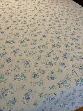 Vintage Full/Queen cotton blend cottage rose blue flat sheet 93”x 82” Grannycore
